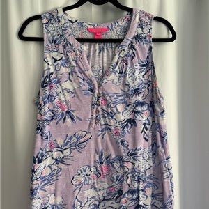 Lilly Pulitzer🌴💜 Essie Top💜🌴 size Medium